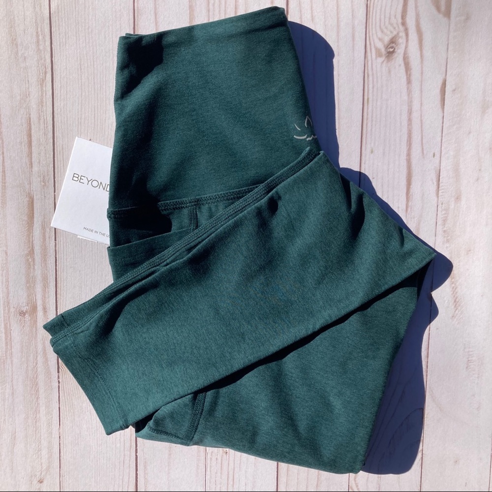 Beyond yoga high waist midi leggings